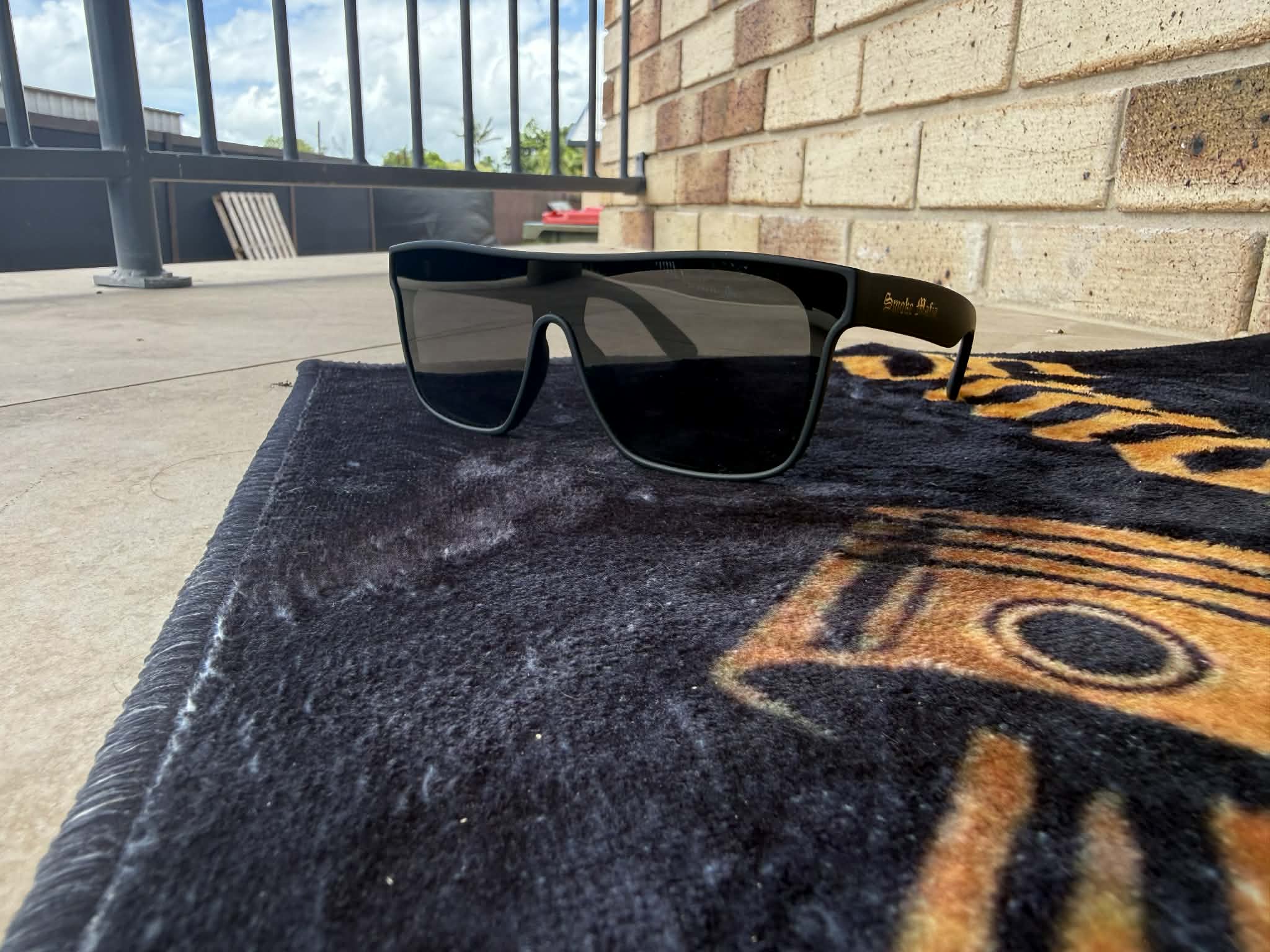 Malibu Glasses – Black
